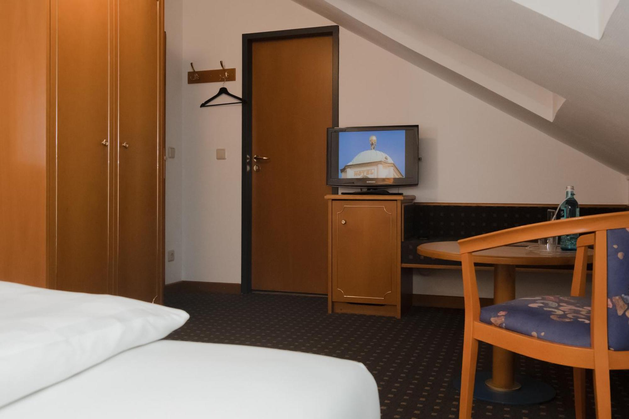 Hotel Alekto Фрайберг Екстер'єр фото