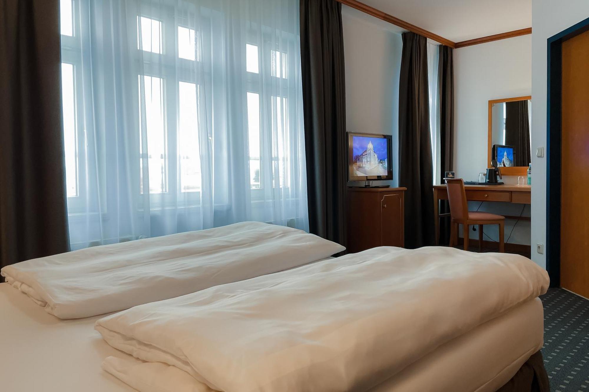 Hotel Alekto Фрайберг Екстер'єр фото