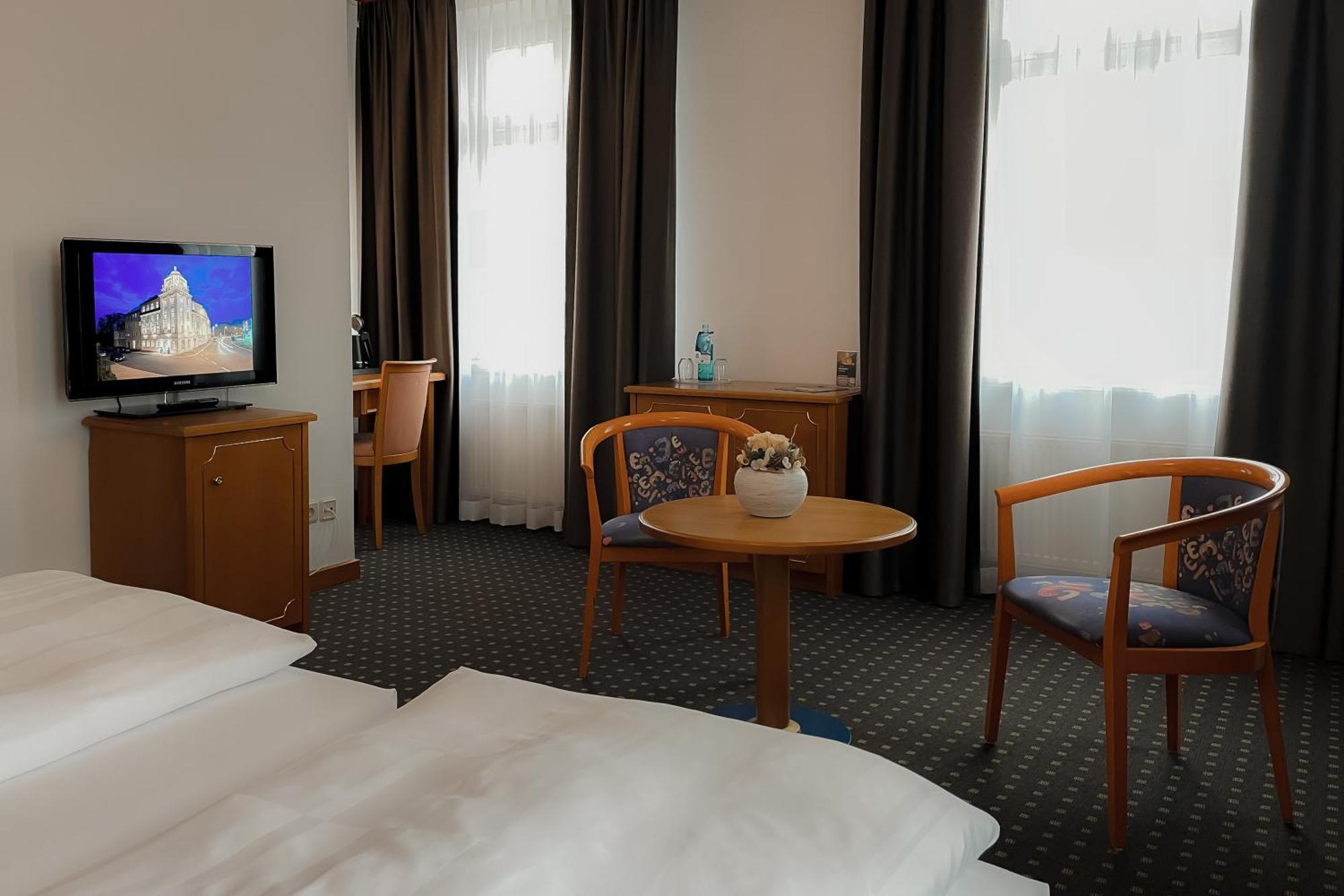 Hotel Alekto Фрайберг Екстер'єр фото